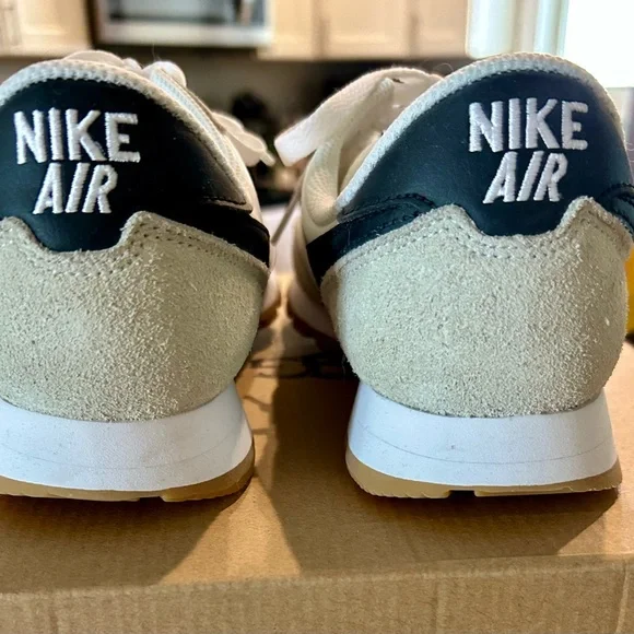 Nike Men’s Air Pegasus 83 - Picture 5 of 7